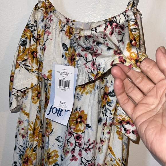 🌹NWT: JOLT FLORAL COLD SHOULDER TOP - Picture 5 of 10
